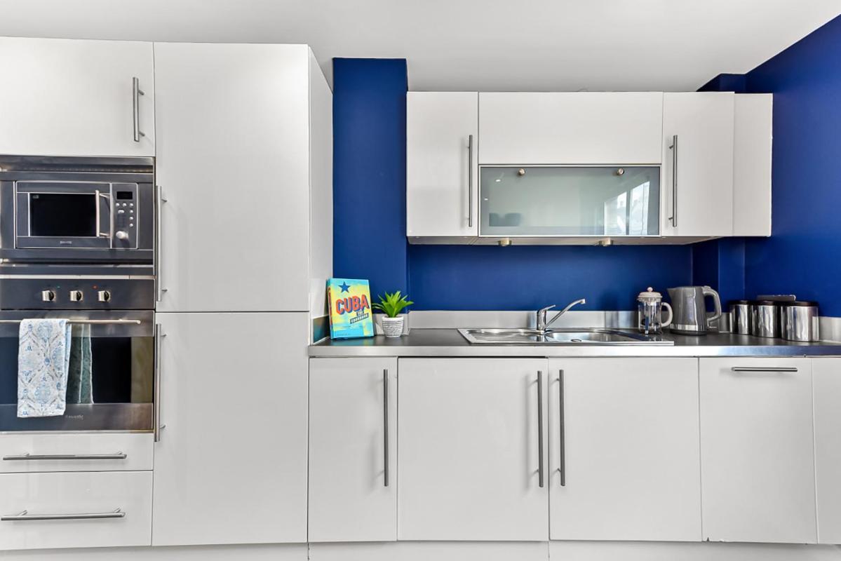 Spacious Cosy 2 Bed Flat, Central Лондон Екстериор снимка